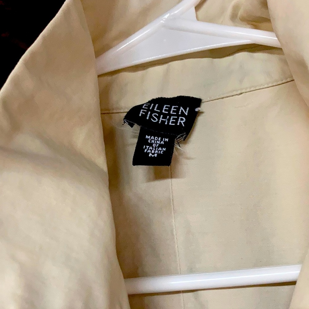 Women’s raincoat